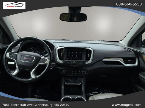 Used 2020 GMC Terrain SLE w/ Elevation Edition image 24