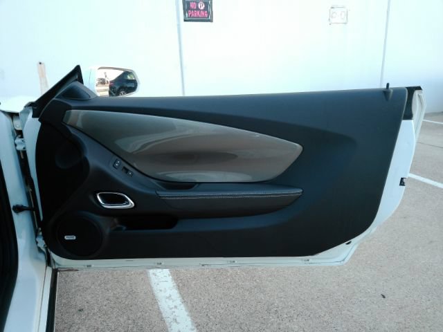 Used 2015 Chevrolet Camaro LT RWD image 16