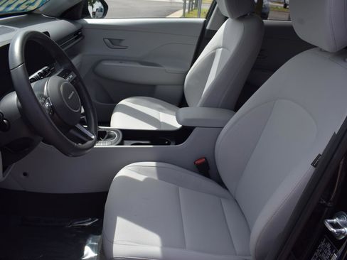 Used 2025 Hyundai Kona SEL AWD/4WD image 24