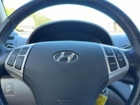 Used 2010 Hyundai Elantra SE FWD image 13