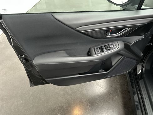 Used 2025 Subaru Legacy Premium AWD/4WD image 16