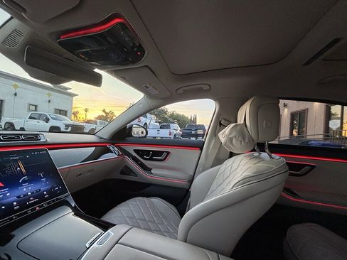 Used 2023 Mercedes-Benz S 580 4MATIC Sedan image 39