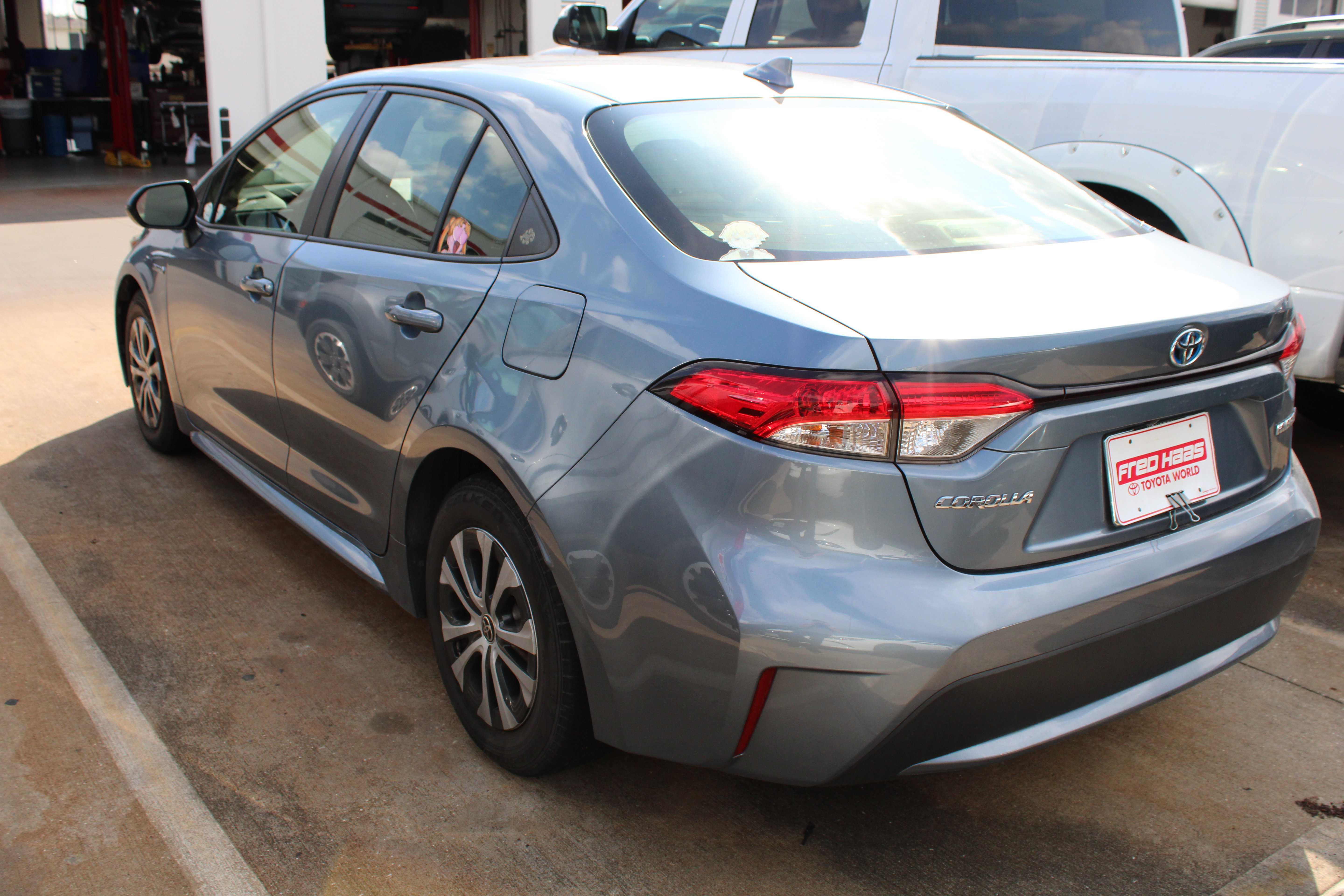 Used 2021 Toyota Corolla LE FWD image 8