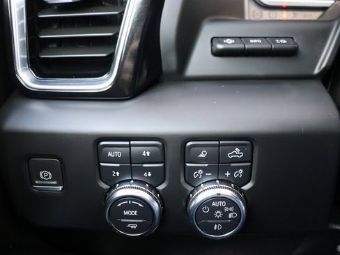 Used 2024 GMC Sierra 2500 Denali w/ Denali Reserve Package image 21