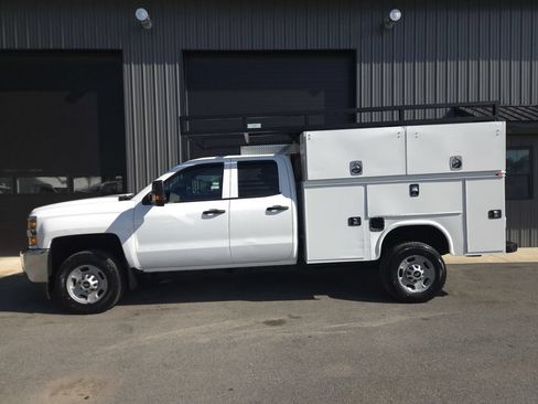 Used 2018 Chevrolet Silverado 2500 W/T w/ WT Convenience Package AWD/4WD image 1