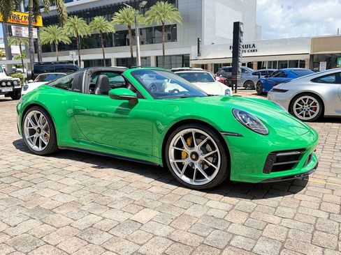 Used 2021 Porsche 911 Targa 4 AWD/4WD image 9