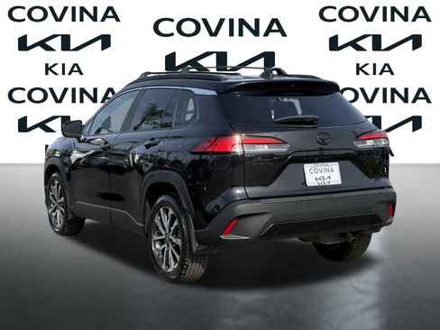 Used 2022 Toyota Corolla Cross XLE w/ Convenience Package image 6