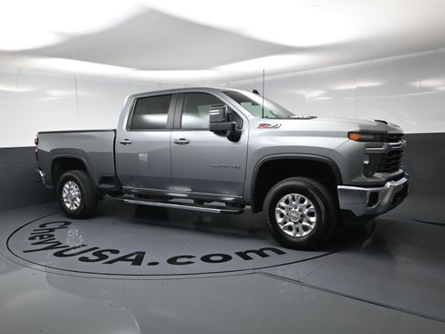 Used 2025 Chevrolet Silverado 2500 LT w/ All Star Edition AWD/4WD image 2