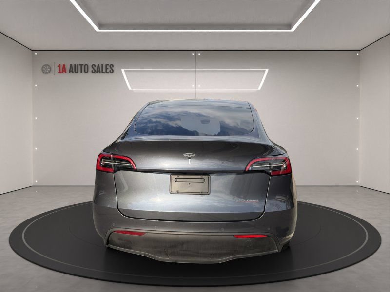 Used 2021 Tesla Model Y Long Range AWD/4WD image 4