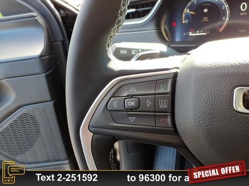 New 2025 Jeep Grand Cherokee 4WD image 14