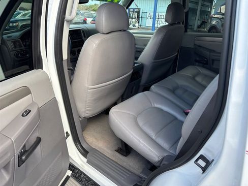 Used 2004 Ford Explorer Sport XLT image 11