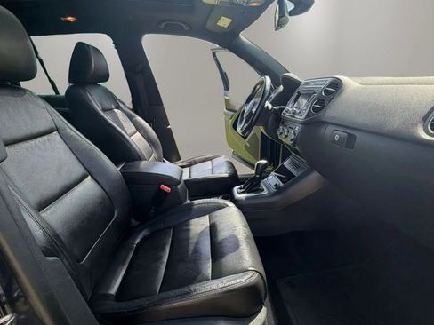 Used 2014 Volkswagen Tiguan R-Line image 10