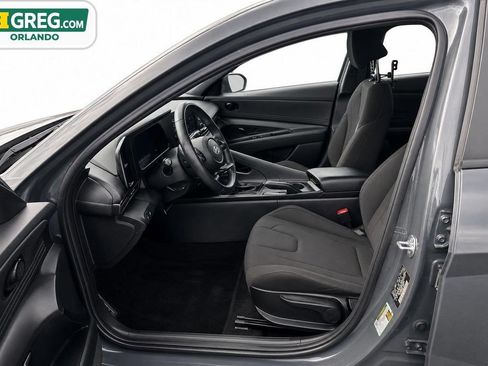 Used 2025 Hyundai Elantra Sport FWD image 10