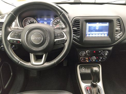 Used 2019 Jeep Compass Latitude w/ Popular Equipment Group FWD image 22