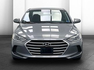 Used 2018 Hyundai Elantra SE video 2
