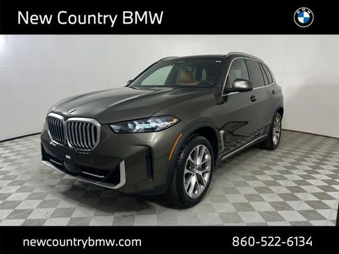 Used 2024 BMW X5 xDrive40i w/ Parking Assistance Package image 3