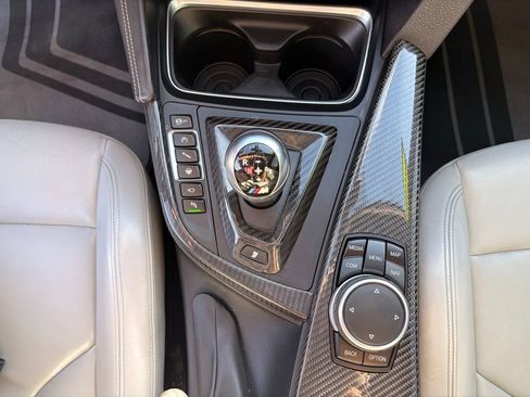 Used 2017 BMW M3 RWD image 21