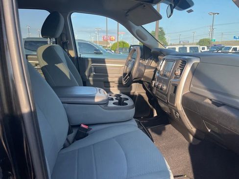 Used 2019 RAM 1500 Classic SLT RWD image 19