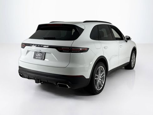 Used 2023 Porsche Cayenne image 5