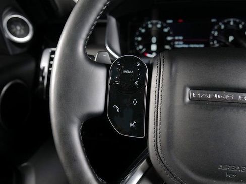 Used 2020 Land Rover Range Rover HSE image 19