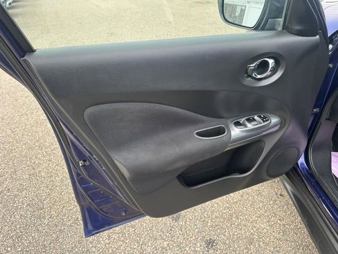 Used 2015 Nissan Juke S image 9