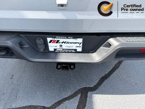 Certified 2023 Jeep Gladiator Sport AWD/4WD image 14