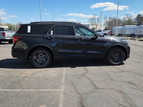 New 2026 Ford Explorer ST AWD/4WD image 16