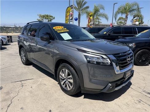 Used 2022 Nissan Pathfinder SL FWD image 7