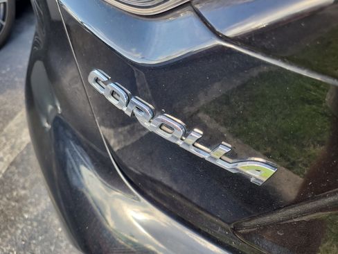 Used 2024 Toyota Corolla LE FWD image 12