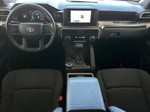 Used 2024 Toyota Tacoma SR5 AWD/4WD image 12