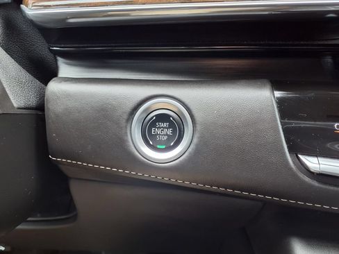 Used 2024 Cadillac Escalade Sport Platinum w/ Heavy-Duty Trailer Package AWD/4WD image 12