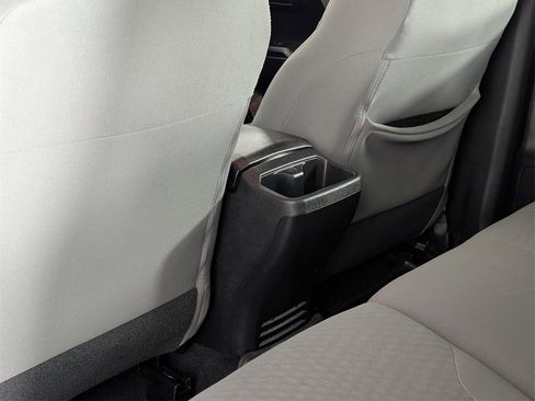 Used 2020 Toyota Tacoma SR image 28