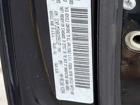 Certified 2019 Jeep Cherokee Limited image 31