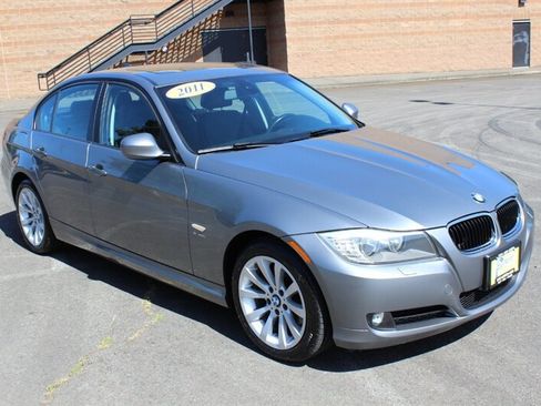 Used 2011 BMW 328i xDrive Sedan AWD/4WD image 1