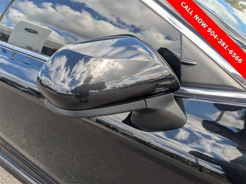 Used 2019 Toyota Camry SE image 12