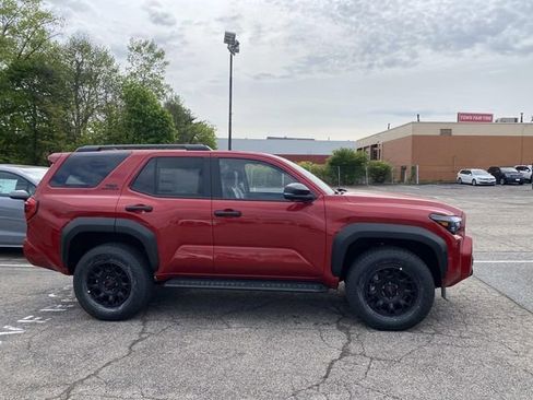 New 2026 Toyota 4Runner 4WD image 2