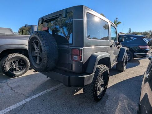 Used 2017 Jeep Wrangler Sport image 12