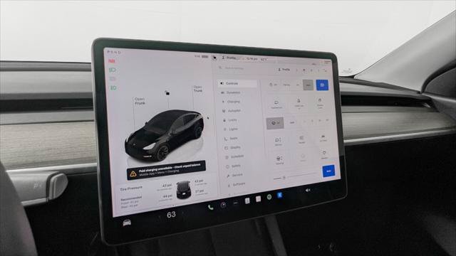 Used 2022 Tesla Model Y Long Range AWD/4WD image 22