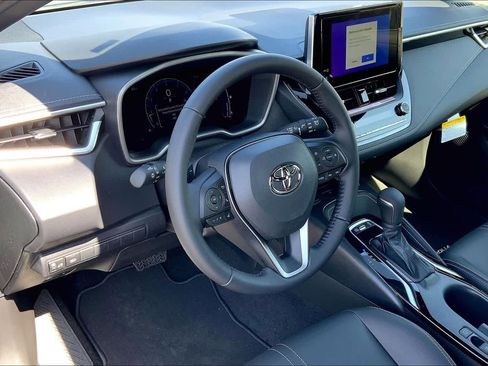 Used 2026 Toyota Corolla XSE FWD image 8
