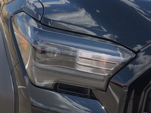 New 2026 Toyota 4Runner SR5 AWD/4WD image 8