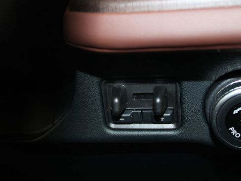 New 2026 Lincoln Navigator Reserve image 45