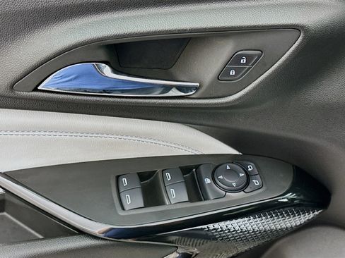 Used 2024 Chevrolet Trax LT image 15