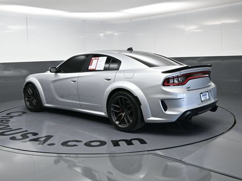 Used 2020 Dodge Charger Scat Pack RWD image 7