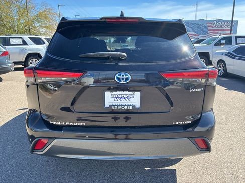 Used 2021 Toyota Highlander Limited image 4