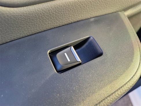 New 2025 Honda Pilot Touring image 16