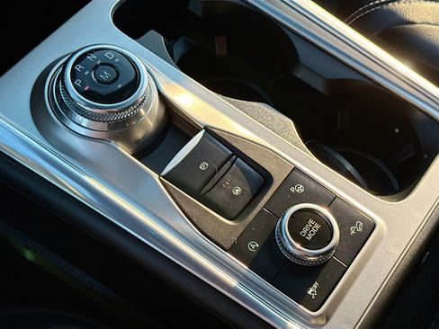 Used 2020 Ford Explorer ST w/ Premium Technology Package image 12