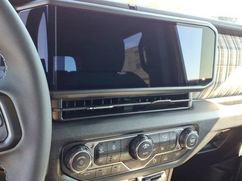 New 2026 Jeep Gladiator Sport AWD/4WD image 8