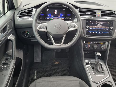 Used 2024 Volkswagen Tiguan S image 7