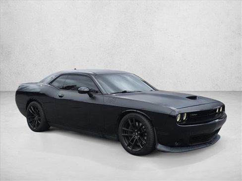 Used 2019 Dodge Challenger R/T Scat Pack w/ T/A Package image 3