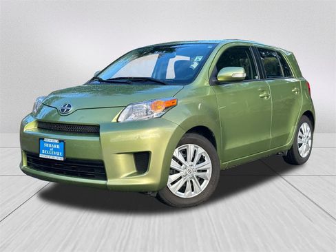 Used 2009 Scion xD image 1